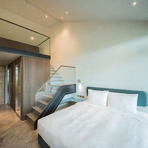 Papoa Harbor Hotel